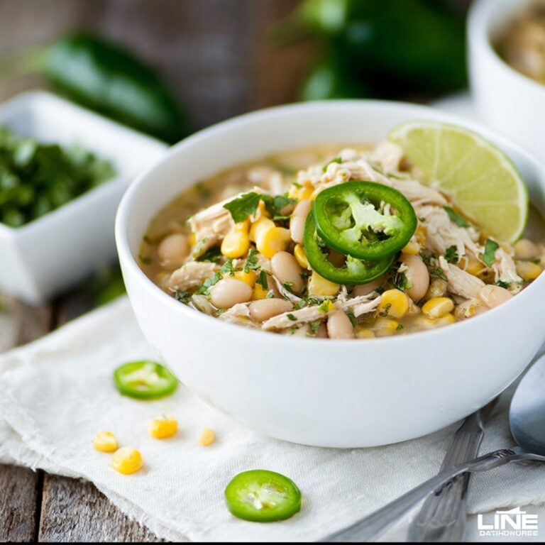 Slow Cooker White Chicken Chili Recipe